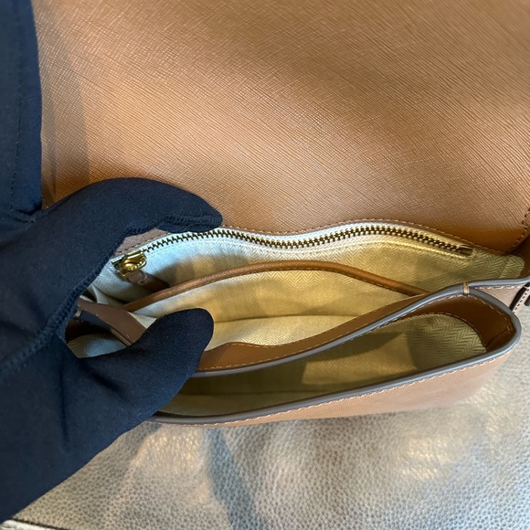 Tory Burch Crossbody - Picture 5 of 7